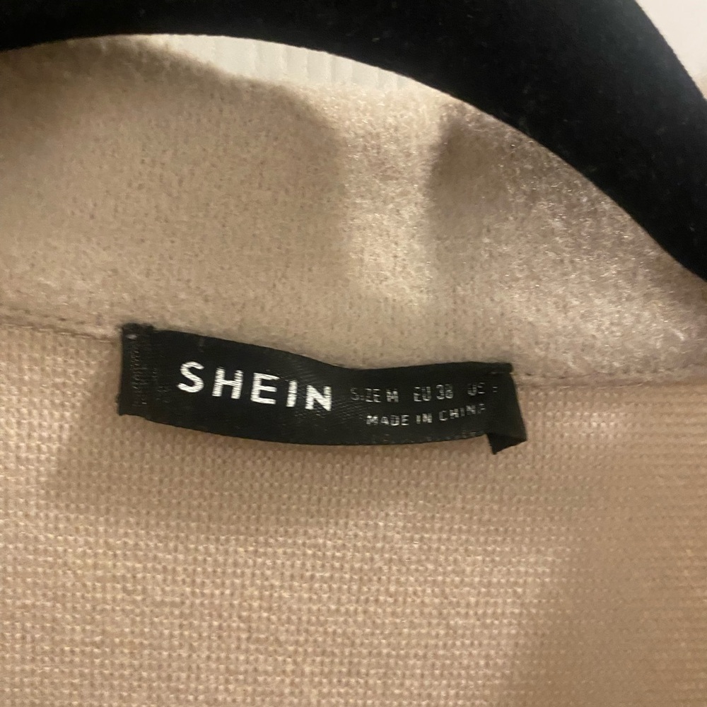 Button down shacket (Size M) - Picture 2 of 3